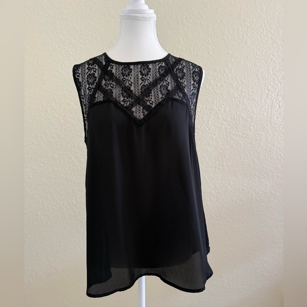 Fun2fun black lace camisole/ tank top